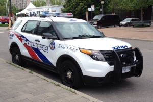 Машина сбила несколько человек на улице в Торонто
