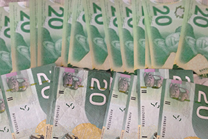 Банк Канады снова поднял процентную ставку до 1.75%