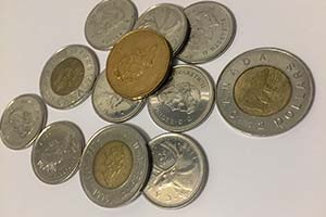 Первая за 11 лет дефляция в Канаде