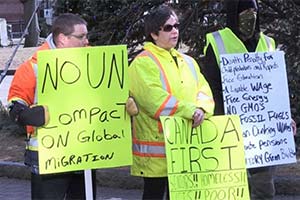 Протесты желтых жилетов добрались до Канады