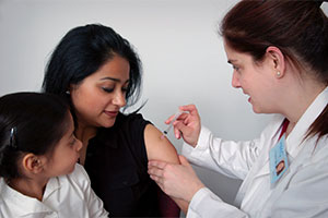 В Toronto и Quebec City началась вакцинация
