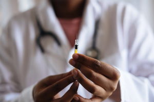 Канада может поставить вакцинацию AstraZeneca на паузу