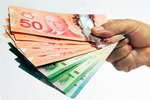 Канадские компании должны в бюджет 11.4 миллиарда