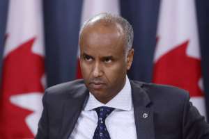 Мошенники используют министра иммиграции Канады