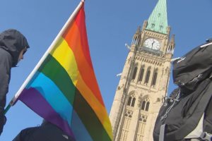 Канада выплатит компенсацию 718 геям