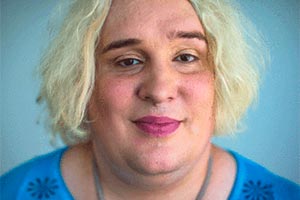Эпиляция гениталий трансгендера в женском салоне