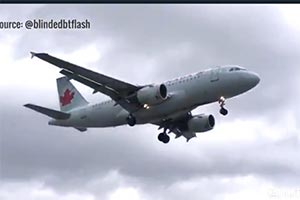 Самолет Air Canada совершил посадку без колеса