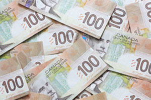 От Банка Канады требуют повышения процентной ставки