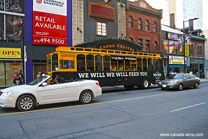 Экскурсионный автобус в Торонто