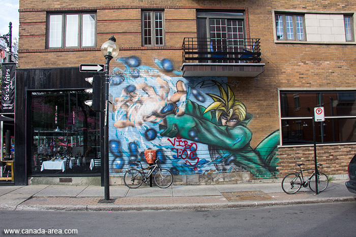 Граффити на улице в Монреале